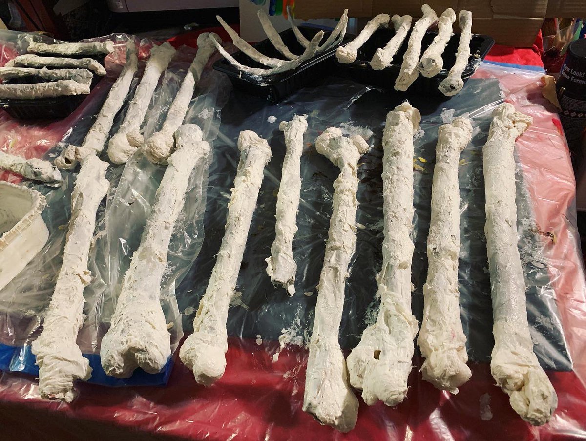 DDCP_SF's tweet photo. Progress shot after adding liquid latex and TP ๐งป #Microbudgetfilmmaking #indiefilmmakers #diypropmaking https://t.co/DSba5m3j50