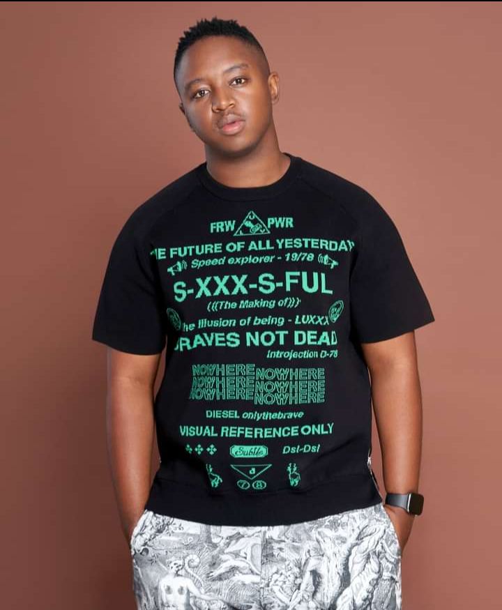 mavijho's tweet photo. @Shimza01 I think was also on the line up.
Got a fire line up as always #TheHangAwt
This weeks #BigLineUp https://t.co/TVGzoPiNaH