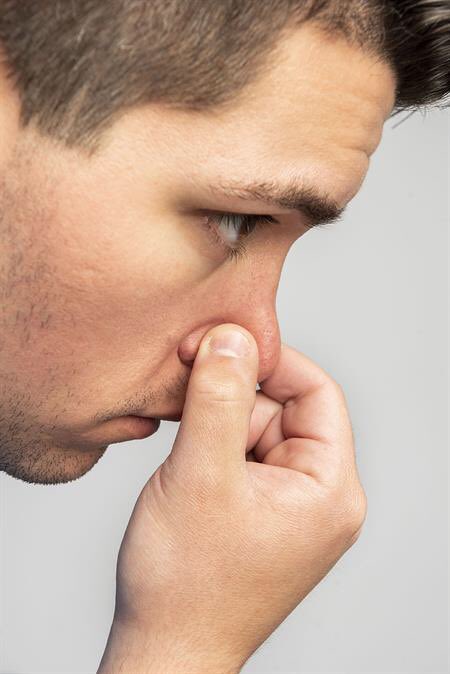 نزيف الأنف (الرعاف) ...

ما أسبابه ؟
وما الإسعافات الأولية المنزلية له؟
وكيفية الوقاية منه ؟

تعرف ع...