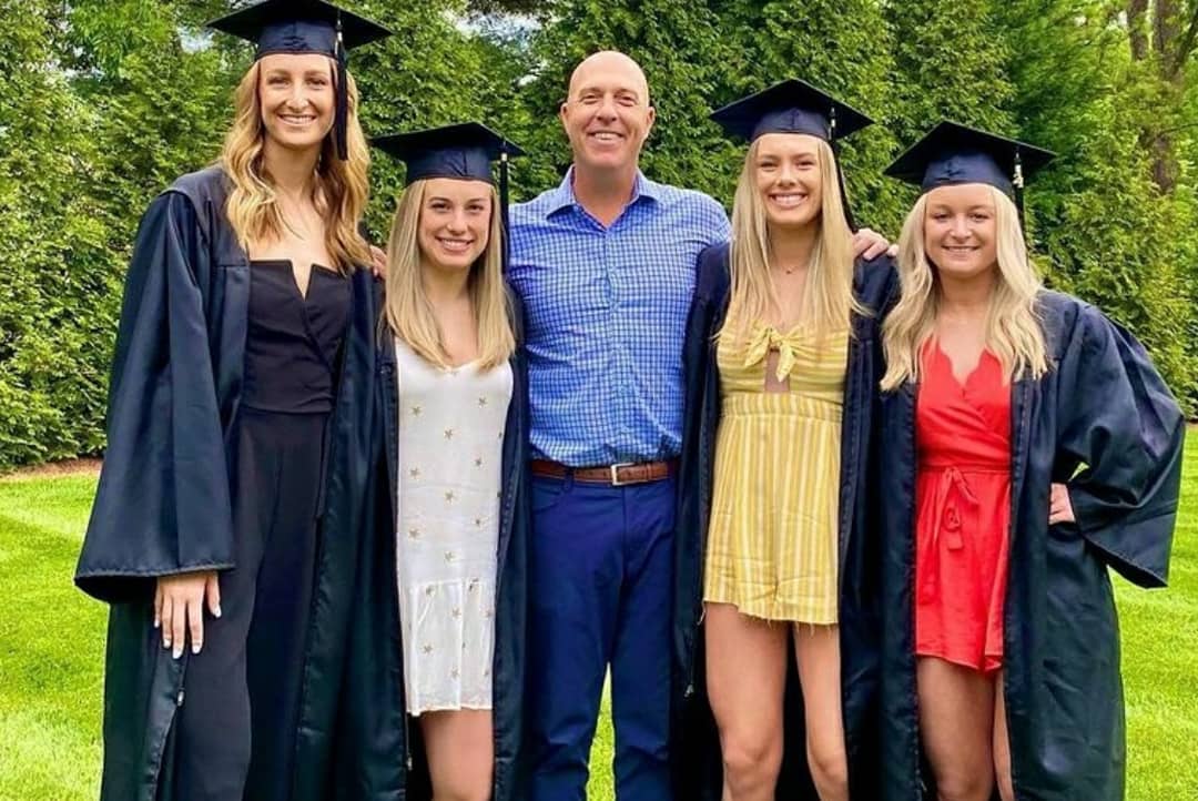 ASUNSports's tweet photo. Horns up to all of the @LipscombBisons that stampeded across the stage this past weekend 🎓🤘💪

#ASUNBuilt | #HornsUp https://t.co/I4rQqOb0dR