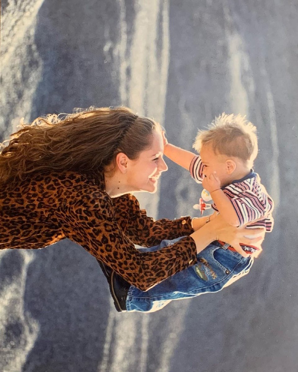 jasonrupdates's tweet image. 📸| Jason Romo via Instagram Post "Que la vida, me deje regresarte un poco de lo que tú me regalas todos los días.
Te amo ma"