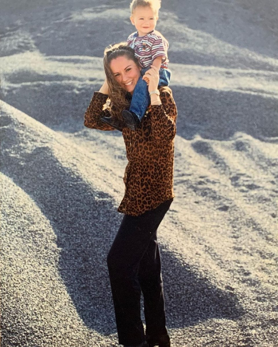 jasonrupdates's tweet image. 📸| Jason Romo via Instagram Post "Que la vida, me deje regresarte un poco de lo que tú me regalas todos los días.
Te amo ma"