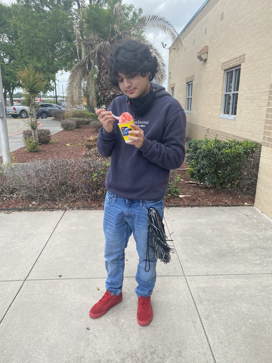 Hall Success Academy_8G (@hsa_8g) on Twitter photo #StudentFunDay Cooling off outside with some Kona Ice🍧🧊😋 <a href="/Hall_AISD/">Hall Success Academy</a> <a href="/HallGo_AISD/">Hall Go Center</a> #StudentFunDay Cooling off outside with some Kona Ice🍧🧊😋 <a href="/Hall_AISD/">Hall Success Academy</a> <a href="/HallGo_AISD/">Hall Go Center</a>
