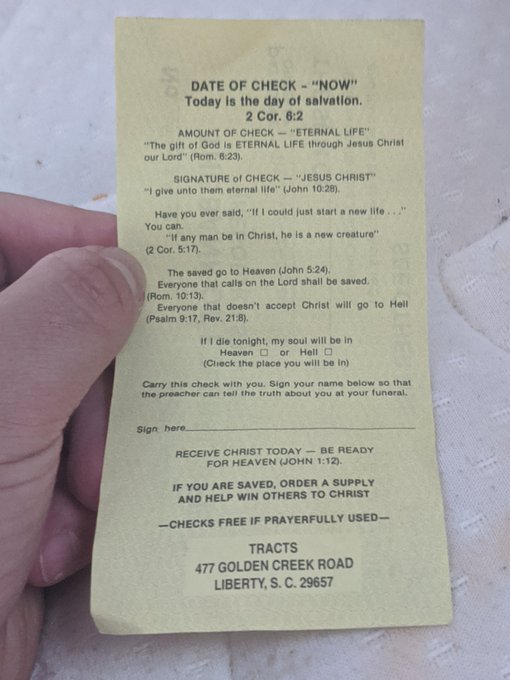 Working at my job and this is what someone gives me as a tip and it's not the first time I've been given<a href="/tag/mondaythoughts"class="tags"><span>#mondaythoughts</span></a>