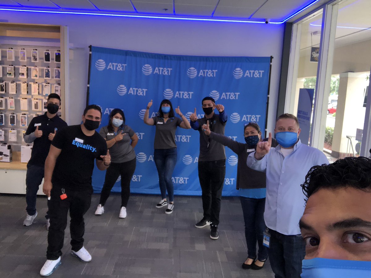 Daniel G Reyes tweet media