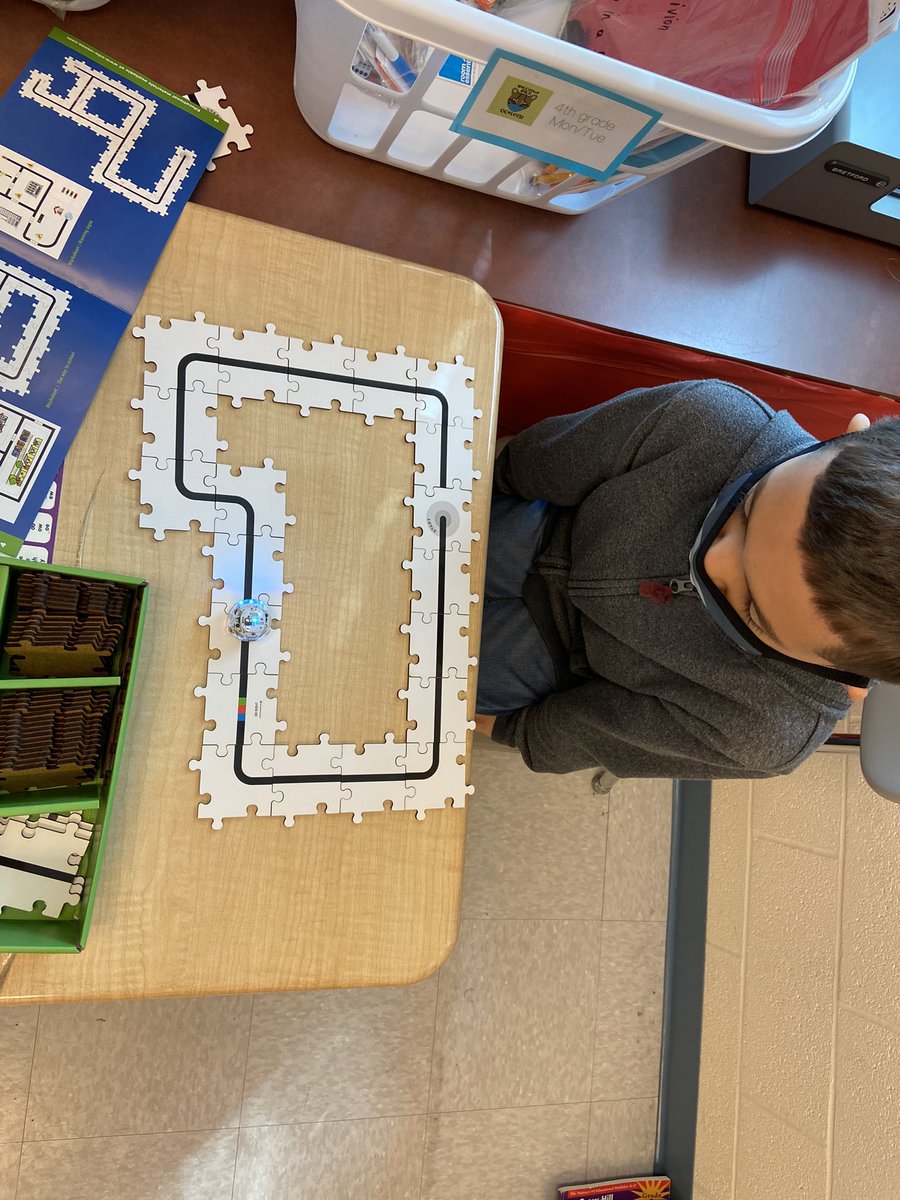 LongstreetBeth's tweet image. Coding Week has begun!!🤖🤖 check us out @OrchardSTEM @CLEMetroSchools #everyonecode #AppleEDUchat