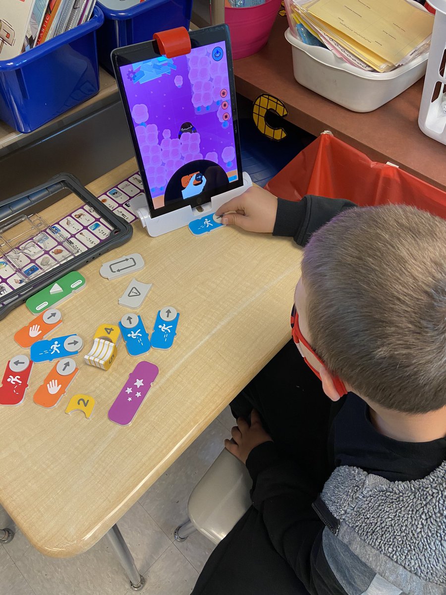 LongstreetBeth's tweet image. Coding Week has begun!!🤖🤖 check us out @OrchardSTEM @CLEMetroSchools #everyonecode #AppleEDUchat