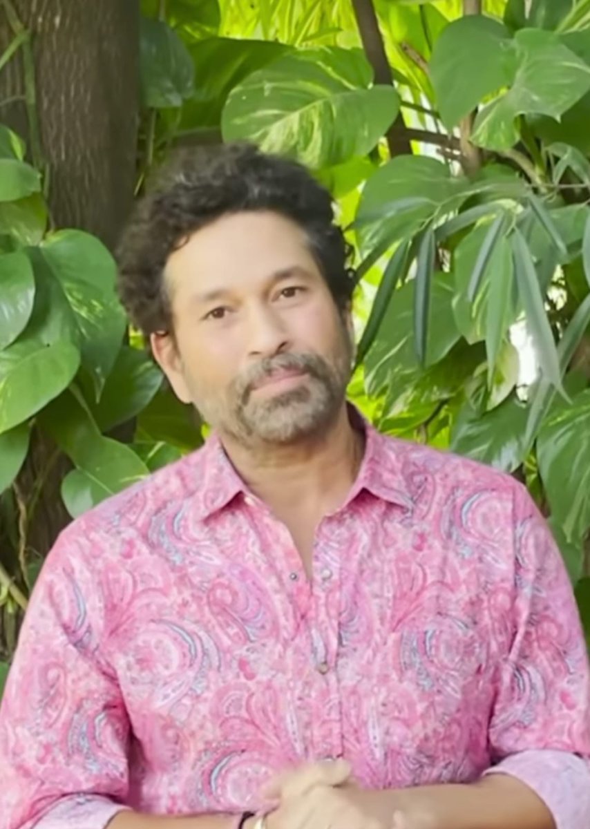 Manu Ravishankar (@manuravishankar) on Twitter photo Want to feel old? Take a look at a recent photo of your childhood hero. Here is one of the master blaster for all the cricket fans born in the 80s. <a href="/sachin_rt/">Sachin Tendulkar</a> Want to feel old? Take a look at a recent photo of your childhood hero. Here is one of the master blaster for all the cricket fans born in the 80s. <a href="/sachin_rt/">Sachin Tendulkar</a>