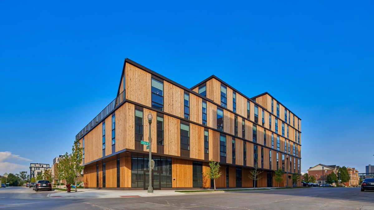 In a long-neglected Detroit neighborhood, the architecture firm LOHA has completed a new apartment building with cedar cladding and a stepped form. See more: dezeen.com/2021/05/07/loh…