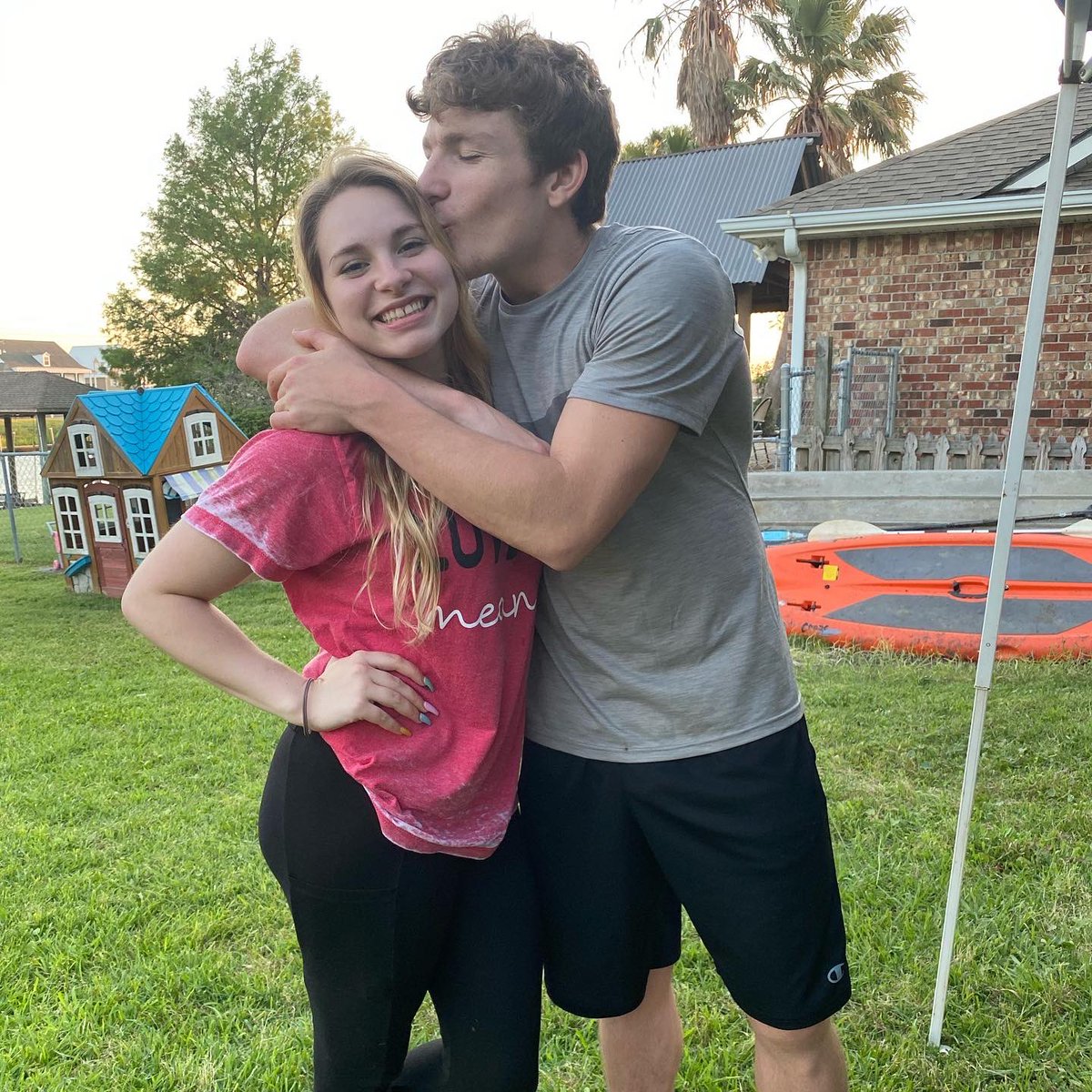 _pickles7456_'s tweet photo. blessed to see 20💚 https://t.co/a99N8rmHCx