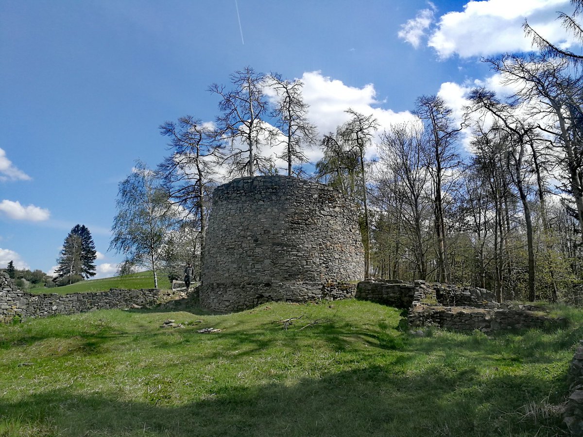 MarieMatusu's tweet photo. Heavens garden... Vysočina v okolí hradu Lísek u Stříteže.... Krása... která vás chytne u ❤️ #krajvysocina #vysocina #ilovevysocina #NaturePhotography #amateurphotographer https://t.co/dQIxgG5w4j