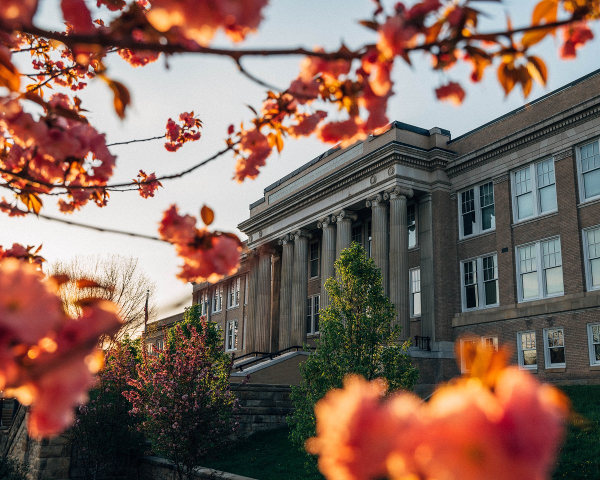 Fairmont State University tweet media