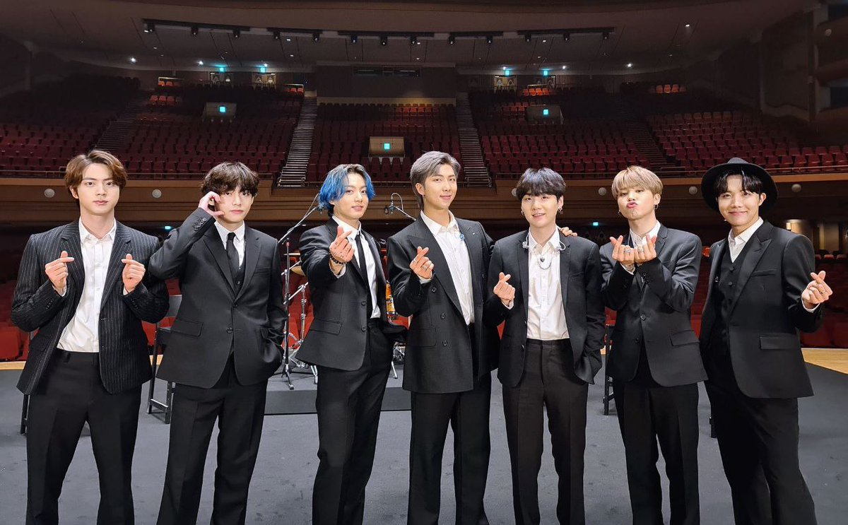 nanagemayc's tweet photo. Smgt votenya my jngn lupa saorr

BTS FOR THE WIN
I'm vote for #bts_twt for #BBMAsTopSocial https://t.co/xGYw1QuXzE