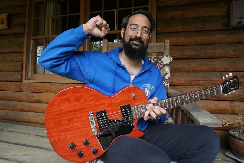 Congrats to one of our founders <a href="/npylowmentality/">Nikhil P. Yerawadekar</a> for winning this beauty from the Gibson Giveaway given to a few lucky winners who donated to the “Love, NY” music festival! Thanks again <a href="/gibsonguitar/">Gibson</a> for sponsoring and to @e_r_i_n_boyd for initiating thi… instagr.am/p/COtHKrxDWUM/