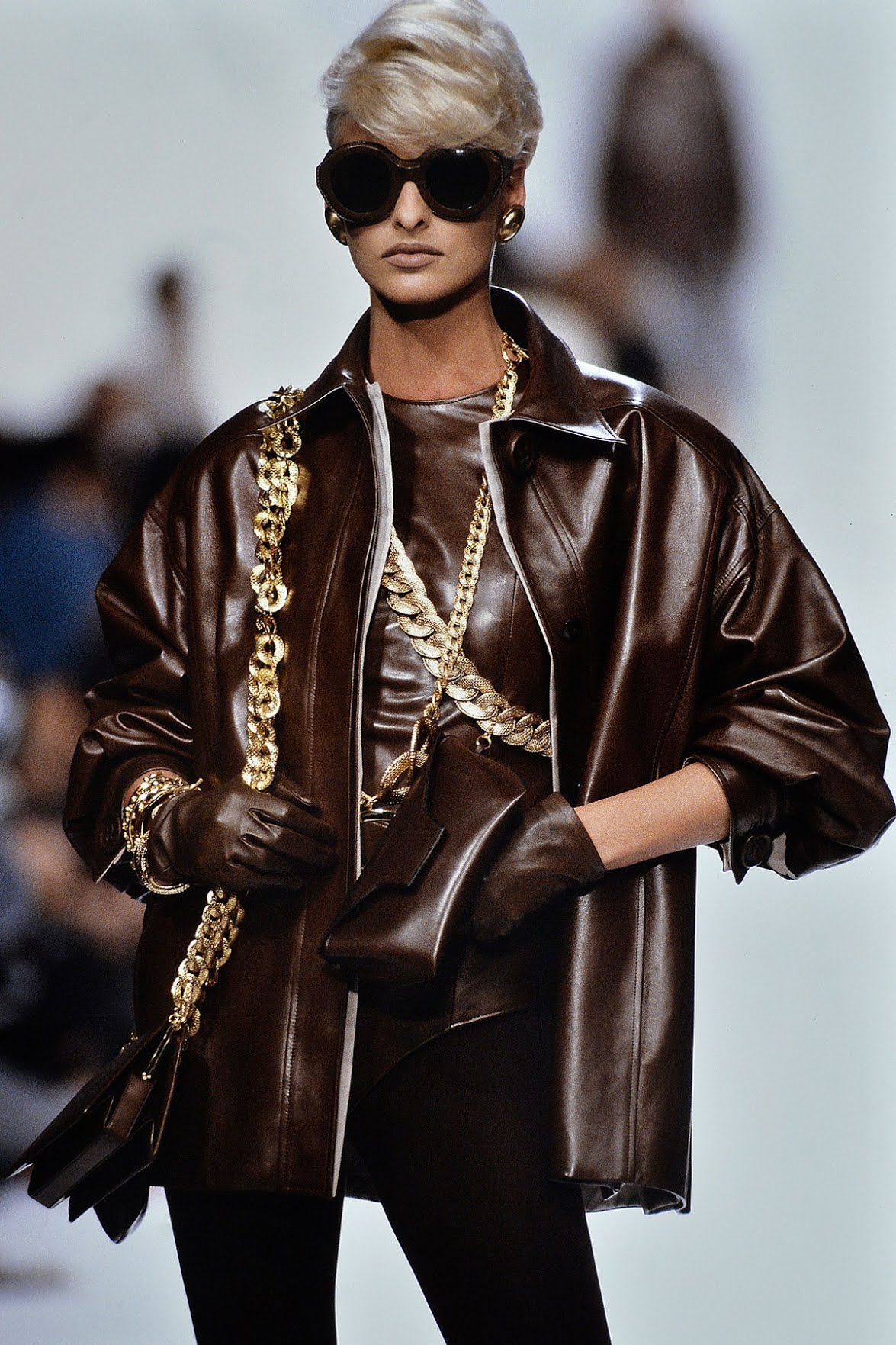 Happy Birthday to Fashion\s Chameleon Linda Evangelista 