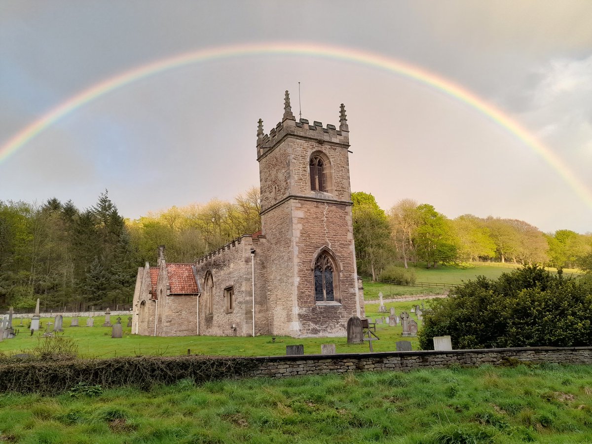 DannyLonghorn's tweet photo. Pictured a lot of times, but looking particularly stunning tonight.
#brantingham #eastriding https://t.co/w2OA5yLUeA