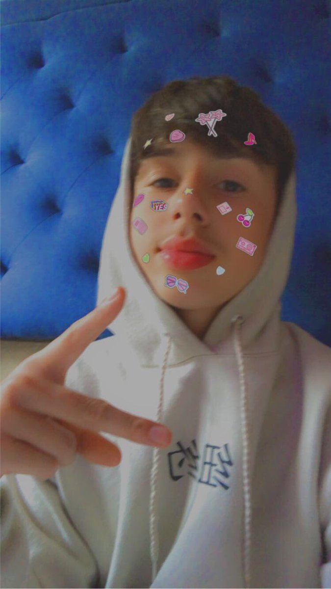 ZynixxFN's tweet photo. @ZitoFN_ Bro bad timing cuz I look bad hold on https://t.co/GPDkOFPKtC