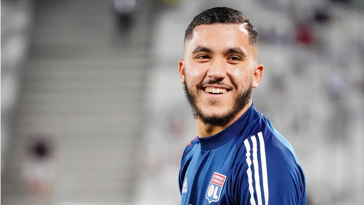 Rayan Cherki7,5/10Tres impactant, propose beaucoup dans le jeu et permet de libérer dans beaucoup de situations. Un jeune très prometteur comme on a l'habitude d'en voir sortant de notre beau centre de formation !Continue petit prince !