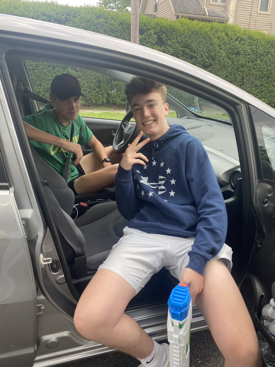 2021Assasin's tweet photo. 😱Down goes the people’s champ☠️. #4 Brett “The Moose” Phillips puts #1 Josh “Boy Wonder” Forrest 6 feet under🪦. Keep bucking “Moose” 🦌#lockyourcars https://t.co/wi1d2CJrjm