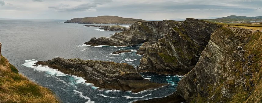 TravelandHome_'s tweet photo. #Ireland will no longer require travelers from #Italy & #Austria to #Quarantine for 2 weeks. So now you can #visitIreland | Kerry at https://t.co/AN3LVMf5cK
#travel #travelandhome #irelandtravel #gotoireland #Ireland2021 https://t.co/4RY6FTLX7A