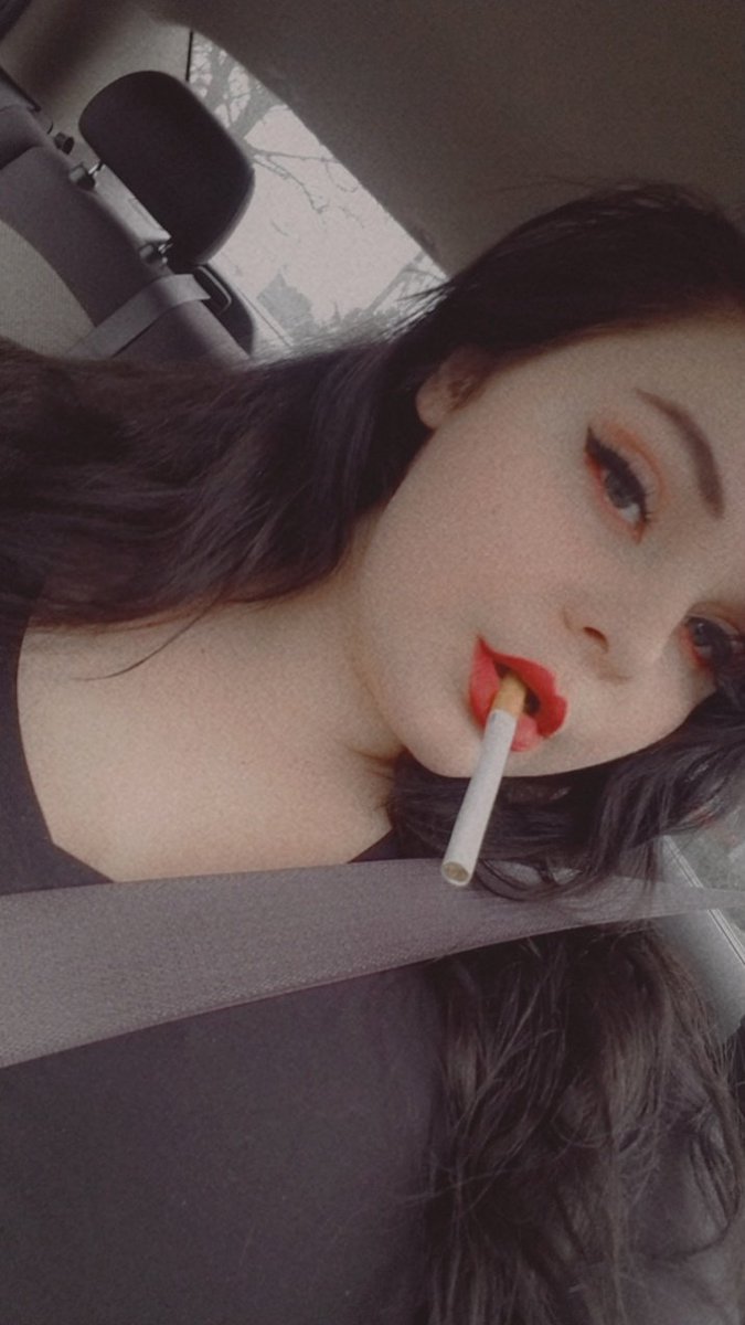 btggf989's tweet photo. Boring day, who thinks they can make it better? I wanna break your mind, turn you into a blubbering little mess of a sub. 😈😈

#findomme #finacialdomme #finsub #cashslave #moneypig #findom #finacialdomination #paypig #silentsends #finD https://t.co/lLKpPvmSVW