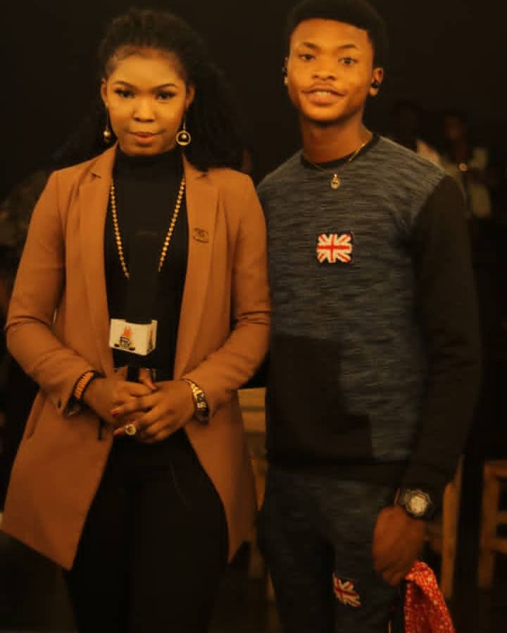 OfficialSimilaz's tweet photo. World dance day 2021 
💃��
E choke o 😎
Happy mothers day from Similaz
#Wizkid #latesttrend # djcuppy #history #fireboy #worlddance #bbc #cbn Similaz
#wwiredu #beatfm #gaintrick #mayoroflagos #hairstyles #donjazzy https://t.co/jWBoXzQ3xb