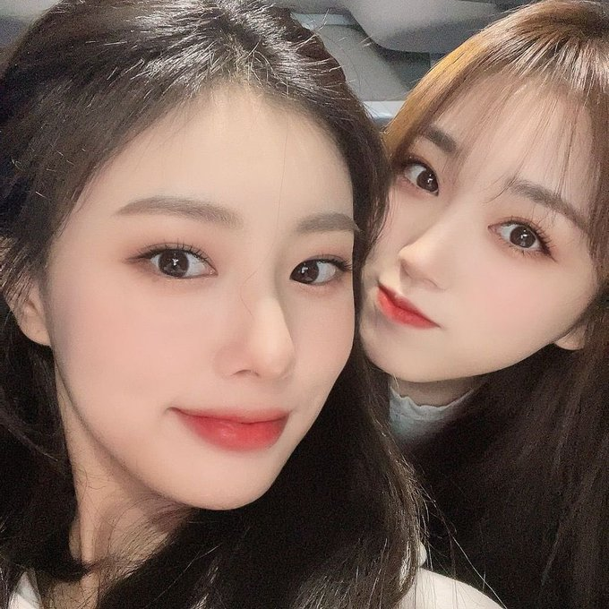 with <a href="/nakohour/">hourly nako</a>! #혜원 #IZONE #아이즈원 [<a href="/official_izone/">official_IZONE</a>]