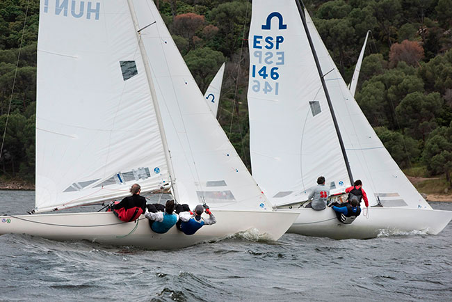 CadizDeporte's tweet photo. #CopaDeEspaña absoluta para la clase #Soling
Jaime Alonso Allende/Tomas Peuvrel/Julio Soria , se han proclamado justos vencedores de la #Copa2021
15 barcos en la línea de salida con representación cántabra , menorquina, canaria y madrileña en el pantano de #SanJuan https://t.co/UxrClpXV2V