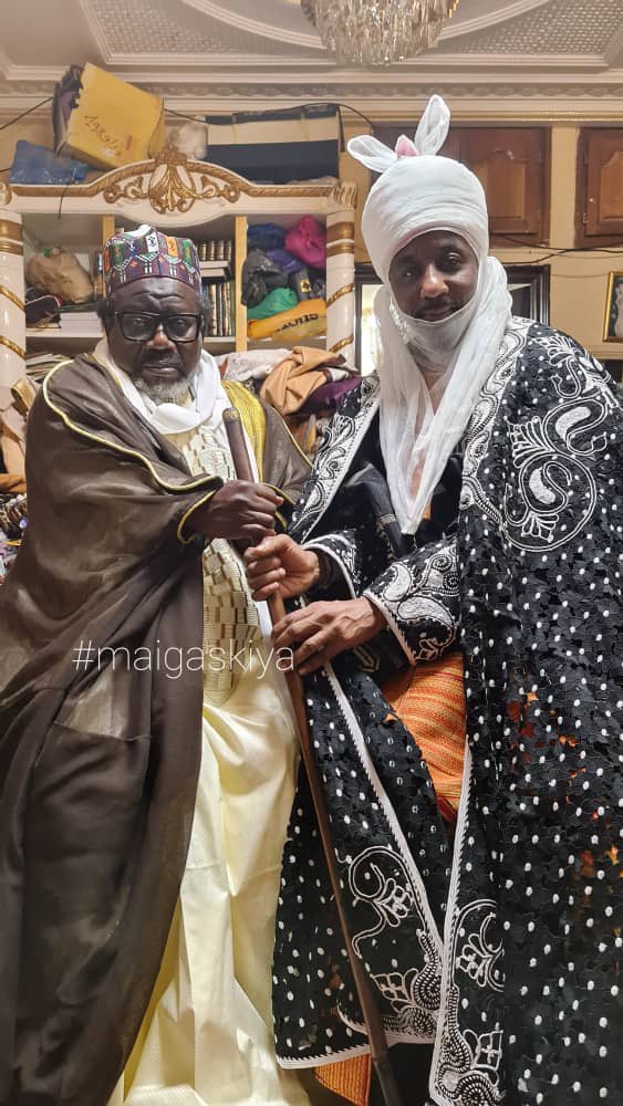Majeeda_studio's tweet photo. His highness emir of kano Muhammad sanusi With Imam Cheikh Tijani Aliou Cisse in Senegal https://t.co/OaJp4UK462