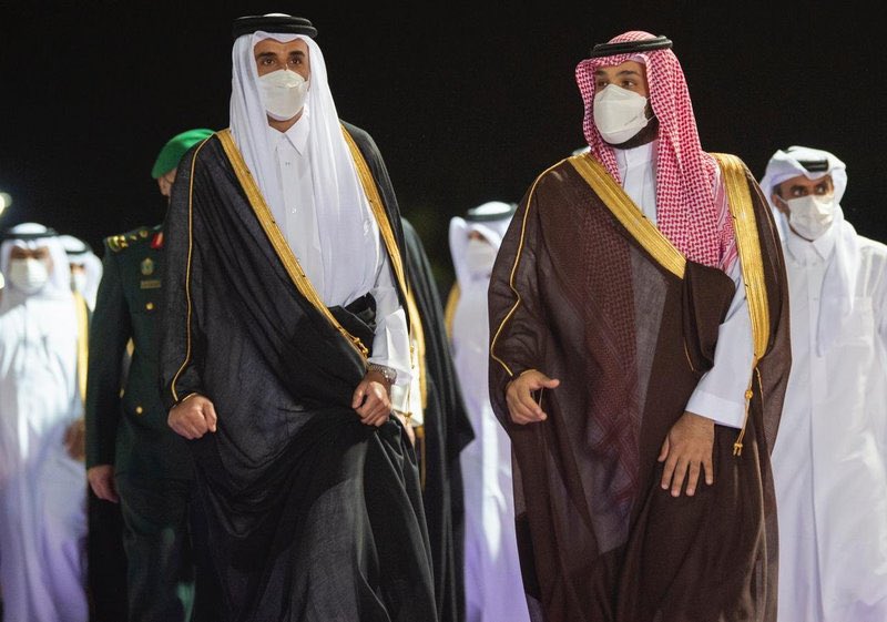 سمو ولي العهد يستقبل سمو أمير دولة قطر بمطار الملك عبدالعزيز الدولي في جدة. عاجل