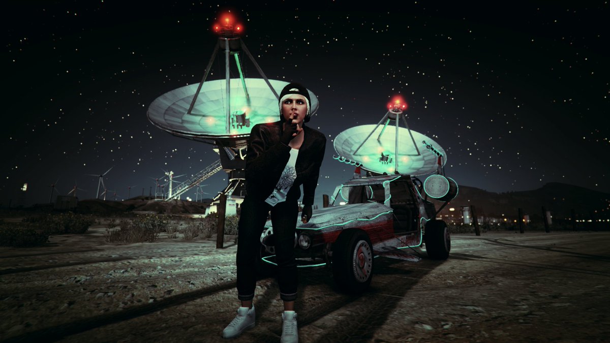 Art3misFR's tweet photo. It's a secret 🤫🤫🤫
#girl #gtaonline #gta5 #gamergirl #virtualphotographer #outfitgta #gtavogue #gtao #RockstarGames #xboxone #gaming #photographer #art3misfr #spacedocker https://t.co/pGXyTbvh6H