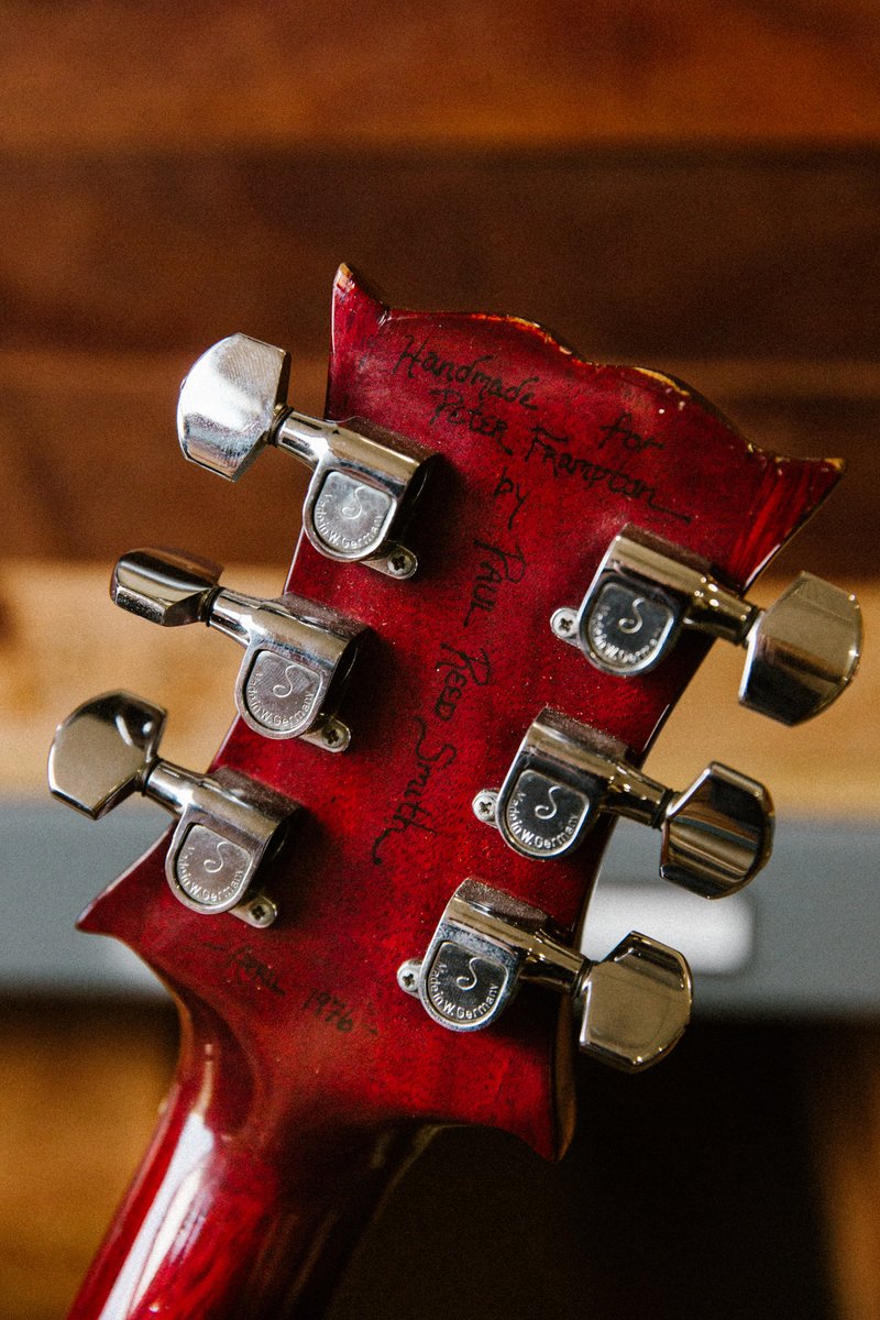 prsguitars's tweet photo. This past weekend was World Migratory Bird Day, so we’re celebrating our feathered friends with Paul’s first guitar featuring birds. Built in 1976 for Peter Frampton, Paul cut the birds from old pearl piano keys with a fine-tooth saw. Full story here: https://t.co/J3p1CvuSxY https://t.co/3annLvbjJL