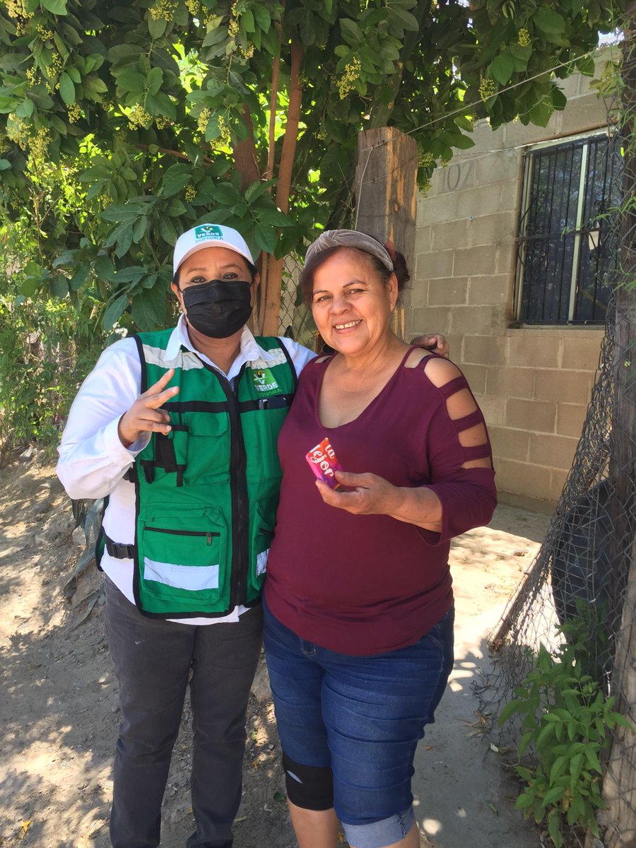 magdagogal's tweet photo. Felicitando a las Mamy's del Distrito XI, recordarles que son el pilar más importante en las familias, un gusto enorme saludarlas.
#Sumandovoluntades 💚
#mujerverde @verdesonora https://t.co/n4IooYzen3