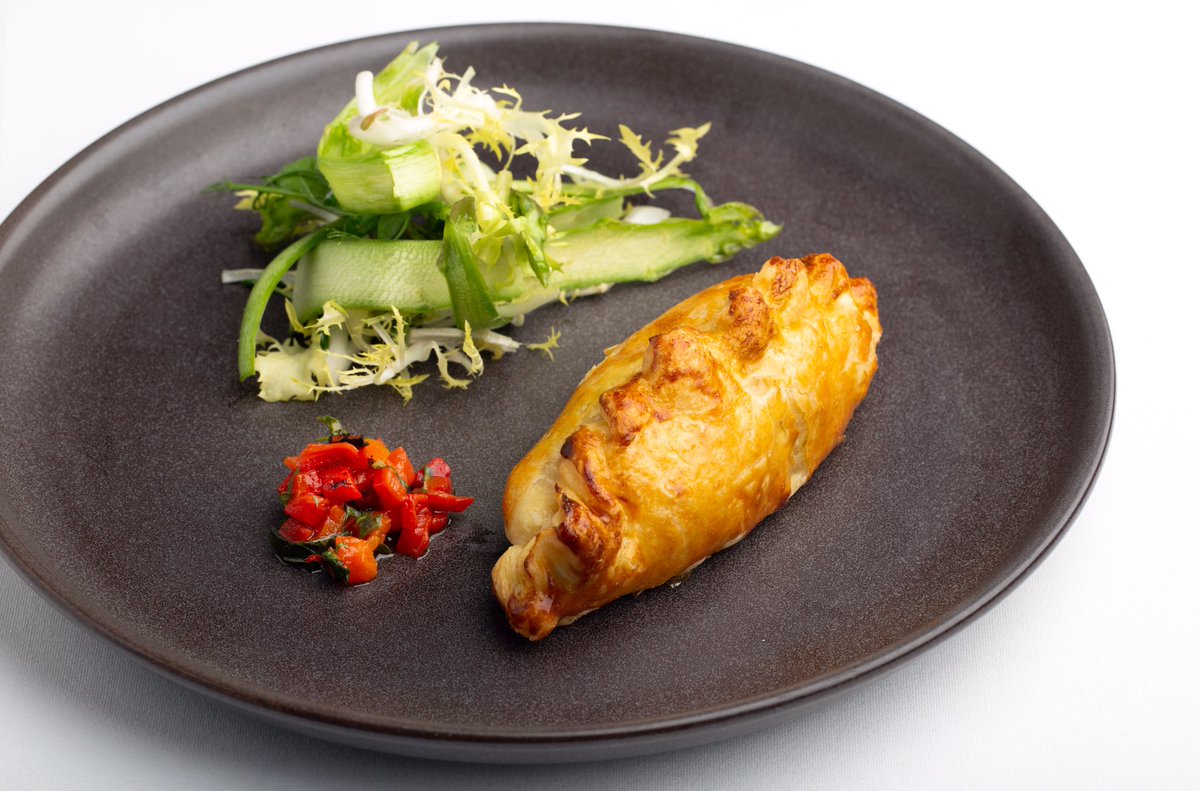 There are 7 boxes available to order on Friday and 10 on Saturday. Please order ASAP as will probably sell out tomorrow or Wednesday. It’s the last weekend of this brilliant collab from <a href="/PichetDublin/">Pichet Restaurant</a> and <a href="/Bresson_ie/">Bresson</a>