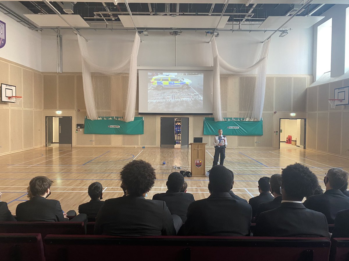 MrMissen_PE's tweet photo. 2 brilliant sessions from both @OForgiveness and our local officers @metpoliceuk on gang culture and knife crime to years 10&amp;11 over the last week. Some incredibly poignant stories shared that illustrated perfectly the consequences of knife crime. Thanks so much to all involved. https://t.co/RXyVfA0Gl7