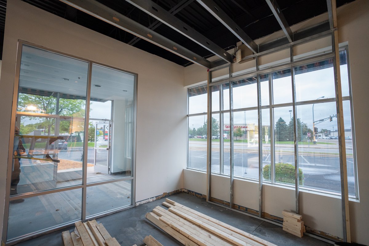 suncontrolmn's tweet photo. Reducing the glare on these windows with 3M's Affinity 15π
#suncontrolmn #windowfilm #glare #commercial #windowtinting #windowfilms #3mfilms https://t.co/8xqHfcNoM5