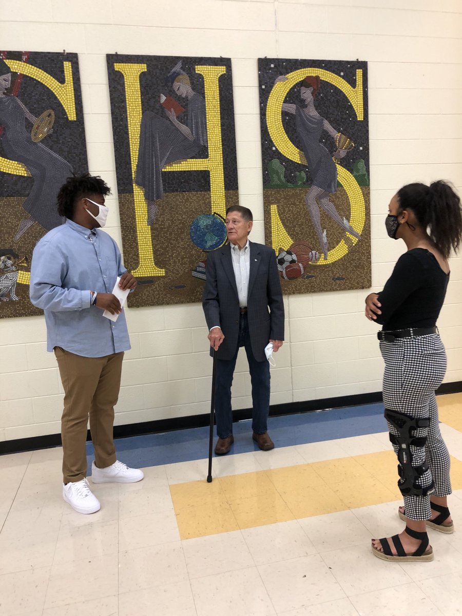 SmyrnaBulldog's tweet photo. When a living legend comes to present you with a scholarship established in his name, you not only say “thank you,” you listen to every wisdom-filled word he speaks. #iamabulldog ⁦@Azariajones7⁩ ⁦@Tavientigg⁩ ⁦⁦@Smyrna_Baseball⁩ ⁦@SMYRNASOFTBALL⁩ https://t.co/ElU9LqIMW5
