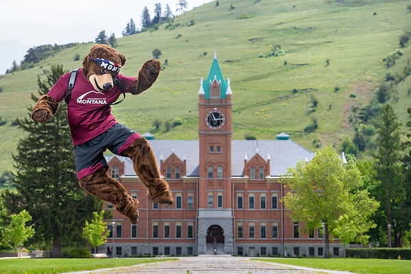 Do you know what today is!? UM Summer kicks off TODAY! This is a fantastic opportunity to stay on track to graduate, get head and catch up on your studies or take a special topic or field course. The opportunities are endless. Reach out to us at umt.edu/summer today. #um