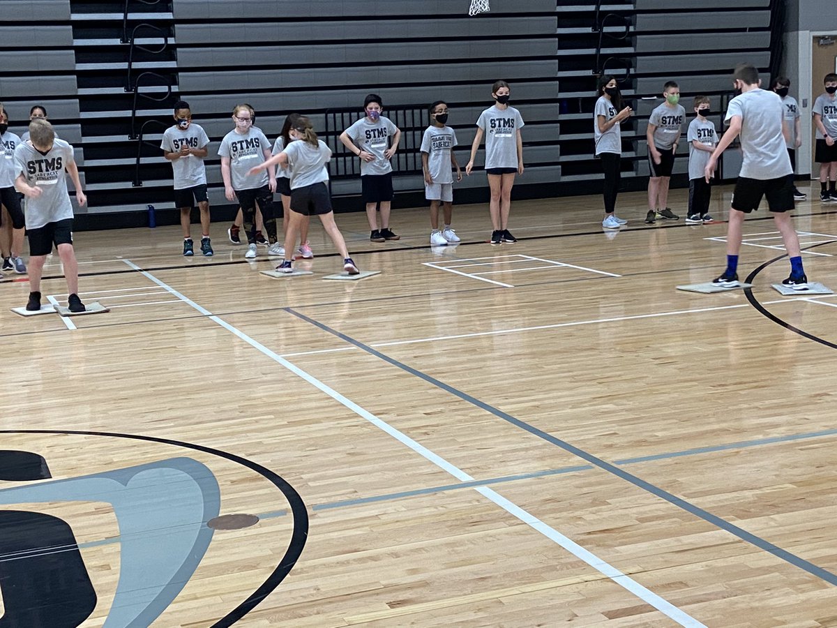 pebubba's tweet photo. Day 2 of Summit Challenges was a blast!!! We competed in Speed Skating, Bucket Heads and Builders. #Sabercatstrong #Reachyourpeak #lovethisunit @_STMS233 @jayhawk4939 @CoachManga @mesa36 https://t.co/sZ6XxGIKeI