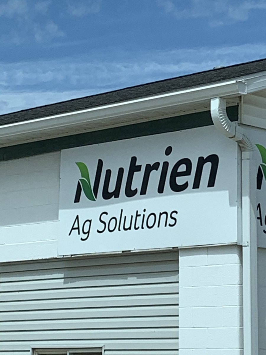 Thanks to the Nutrien Ag groups in Greenville and Wayland for having great conversations today! #NK2021 #plant2021 @NKGreatLakes <a href="/JohnShepNK/">John Shepherd</a> <a href="/DexterOdle_NK/">Dexter Odle</a> <a href="/NutrienAgRetail/">Nutrien Ag Solutions</a> <a href="/riehltimeagron2/">riehltimeagronomy</a> <a href="/NKSeeds/">NK Seeds</a> @MorganKyburz_NK