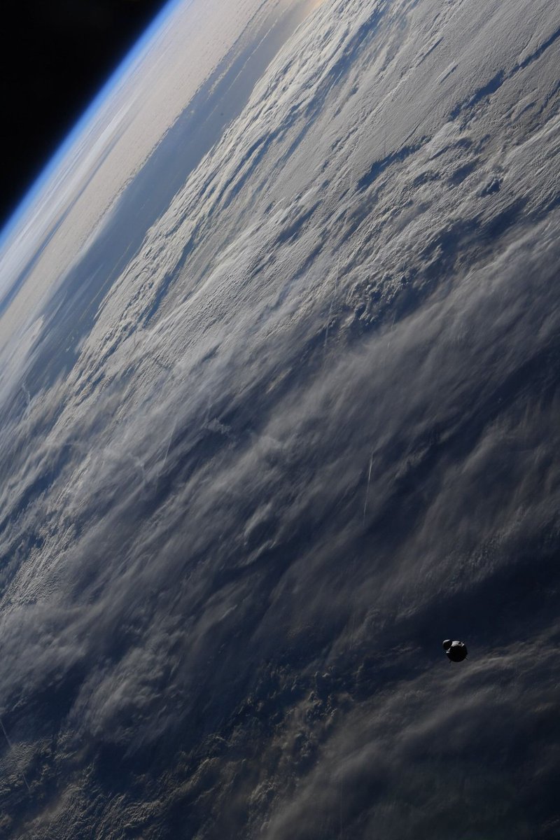 Bonus #PPOD: SpaceX Dragon approaching the ISS (the other view)

This image, taken from the ISS, shows the approaching Crew Dragon Endeavour on the way to docking.

Credit: NASA https://t.co/BCVWmiYoAW