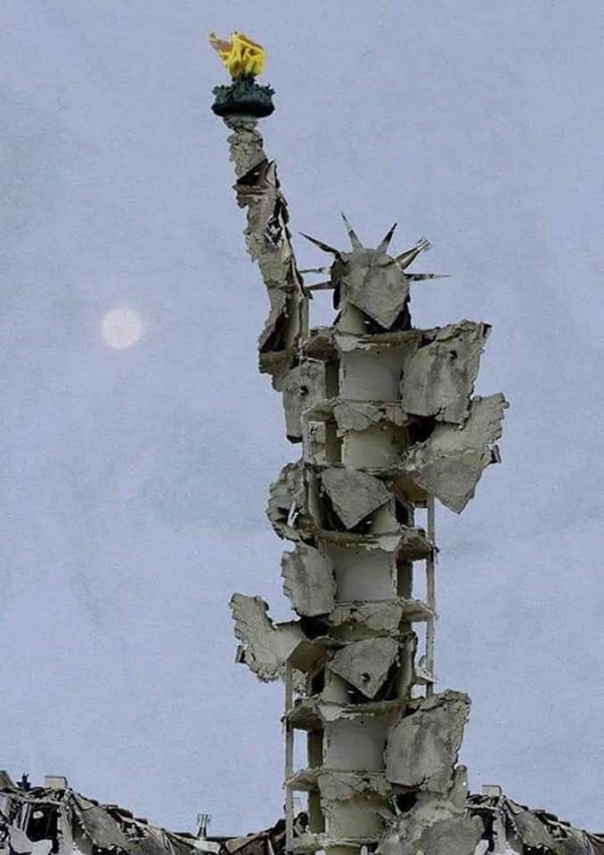 danto882's tweet photo. “Ésta es la libertad que nos trajeron (los EEUU)” artista de Siria en Aleppo construyó replica de la Estatua de la Libertad manifestando la desgracia, muerte y destrucción que han dejado #RedFSLN  #MayoDignidadNacionalVencemos https://t.co/SMQL23jemY