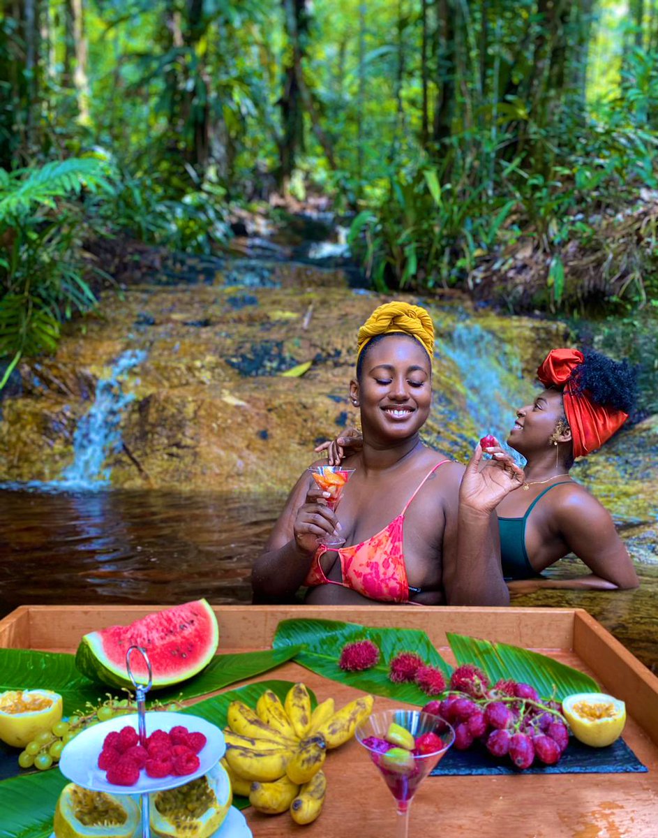 Pardon j’ai fait un shoot avec ces femmes pour mon plateau  elles sont trop belles 💕