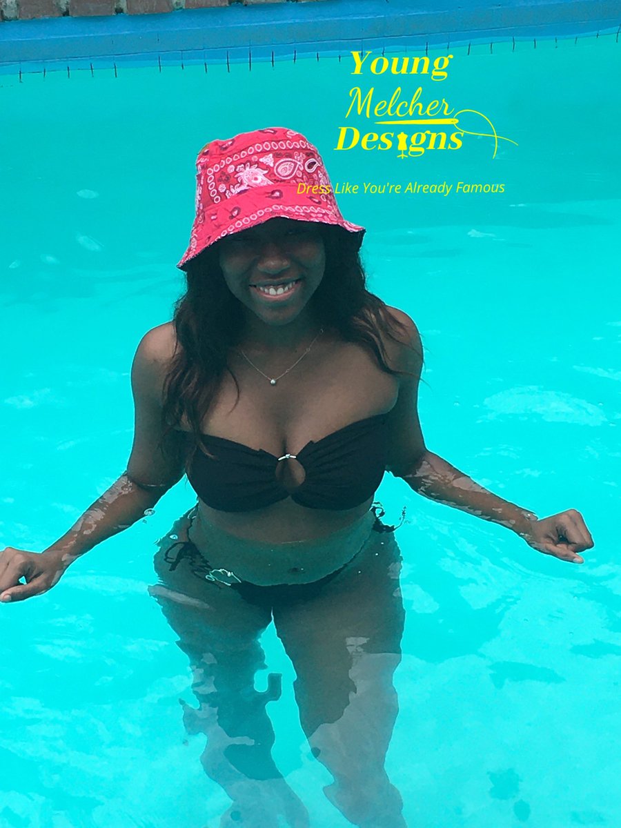 MelcherDesigns's tweet photo. ✨BUCKET HATS ✨
Introducing my very own reversible paisley bucket hat.

Purchase yours today !

Choose your colours and I’ll get it made for you and YES I made it! 💅🏾
@MelcherDesigns 

Swimsuit made by me: @MelcherDesigns 

Follow our Instagram 
https://t.co/yhAVjeTvSr https://t.co/ngbzqqxiE7
