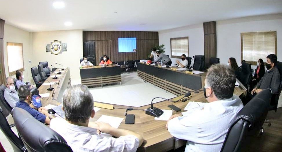 Senatur_Py's tweet photo. 🤝📜🇵🇾🙌ℹ🍃🛣🚘 Junta municipal de Santa Rita apoya programas que buscan reactivar el turismo

La Secretaría Nacional de Turismo prosigue con la socialización de campañas turísticas, tanto interna como para el visitante extranjero, que apuntan a la reactivación del turismo. https://t.co/cqeQ70WHtC