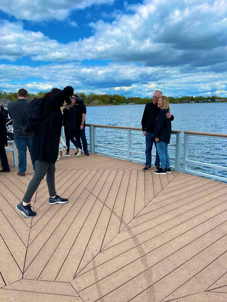 ms_hornn's tweet photo. Thanks @scottamyharris for helping me get the mom’s in my family the best gift— family photos! Can’t wait to see how they turned out! https://t.co/RhBFJmLS3z
