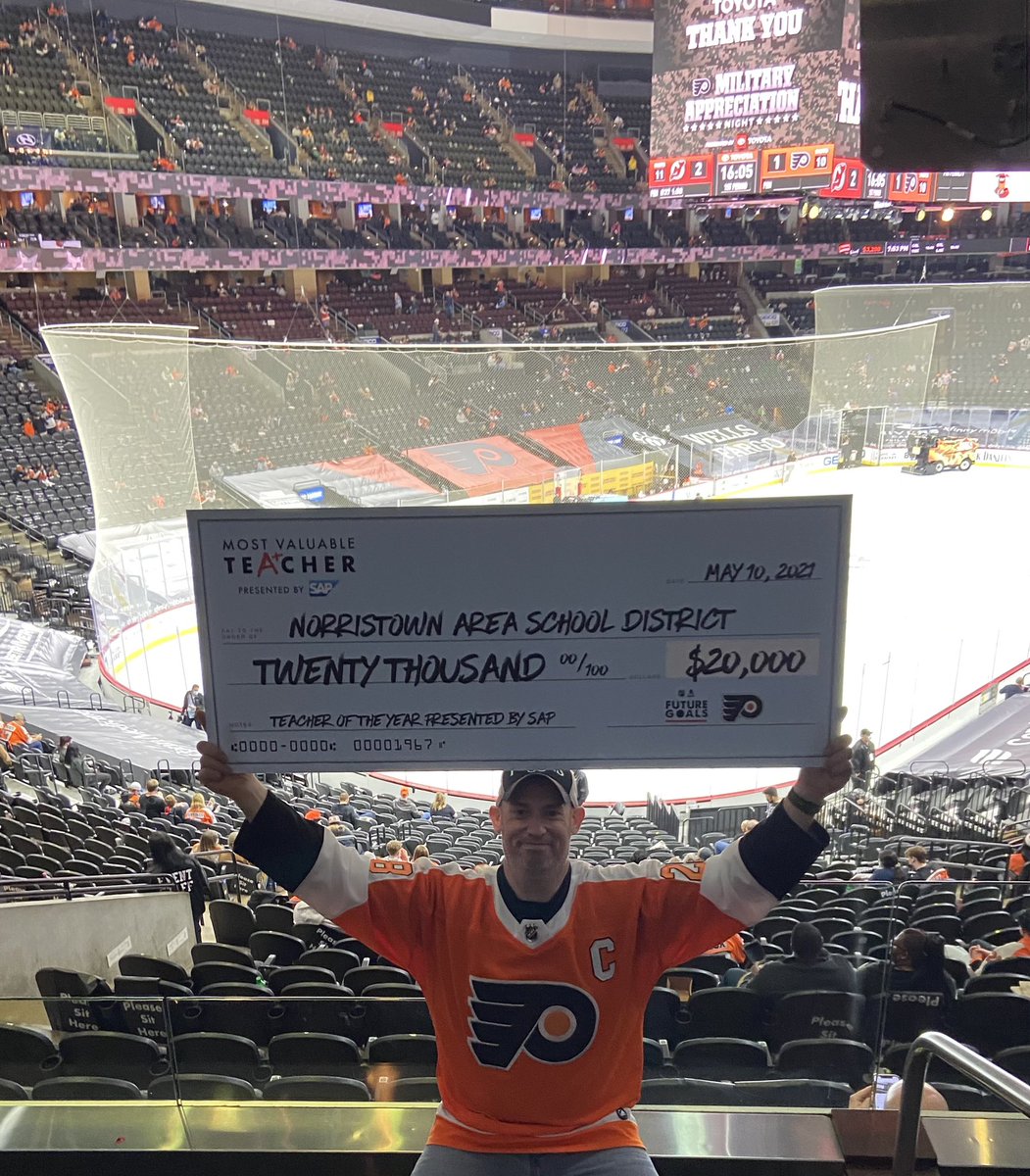 MrCwayScience's tweet image. WE DID IT !!!!!!!!!!!!!! Special thanks to @SAPSports @NHLFlyers @FutureGoalsSTEM @EVERFI and Soooooooooo many people who helped make this possible. This will change the learning of students in the @NorristownASD for years THANK YOU