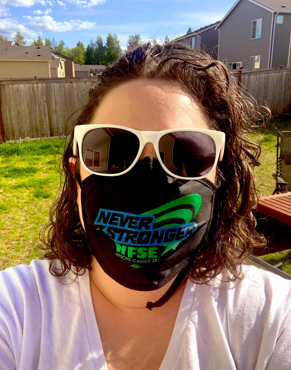 DrMaayanSimckes's tweet photo. Surprise mask! #NeverStronger #Unionize @wfsec28 https://t.co/9ZrVBuooQ1