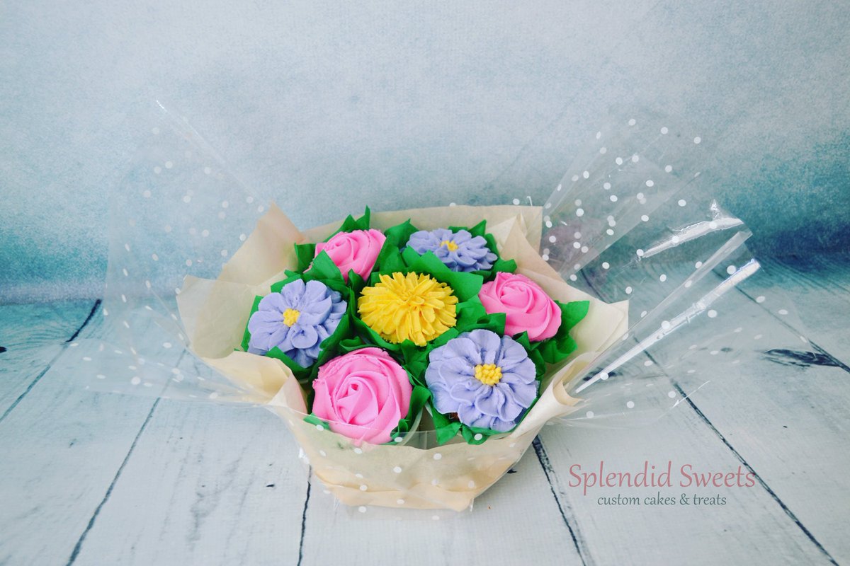 Splendid_Sweets's tweet image. Cupcake bouquet