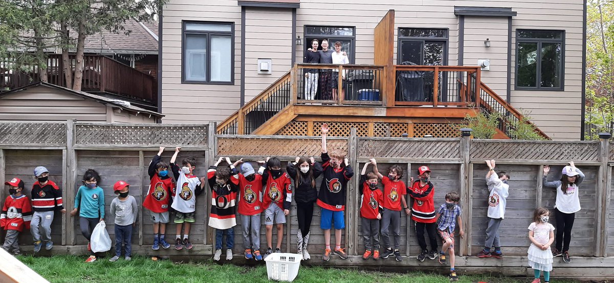 PositiveSensFan's tweet photo. Norris and Tkachuk wanted to join the party #GoSensGo #Sens https://t.co/vgmCZKiAkx